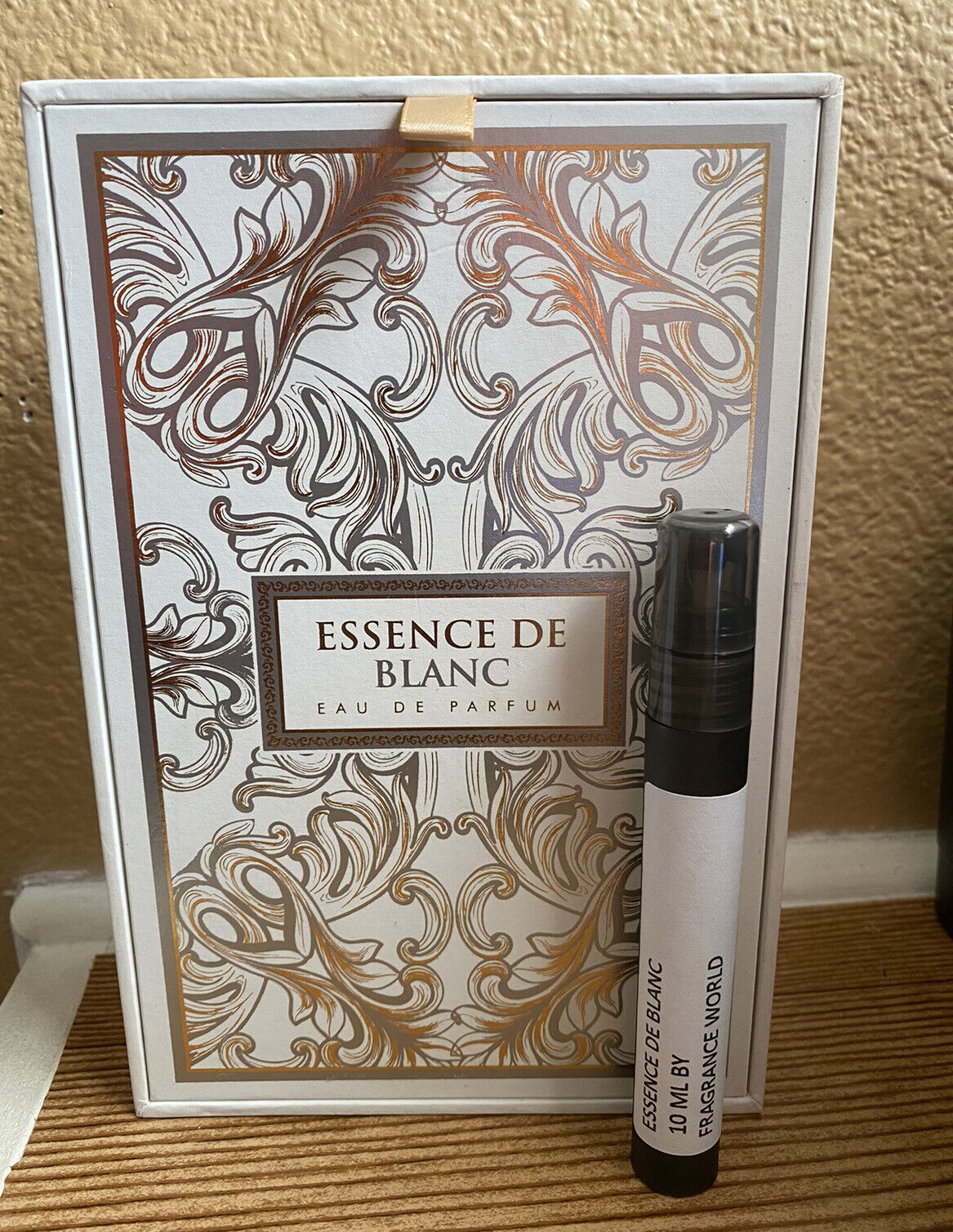 Essence De Blanc EDP Perfume By Fragrance World 10 ML SAMPLE